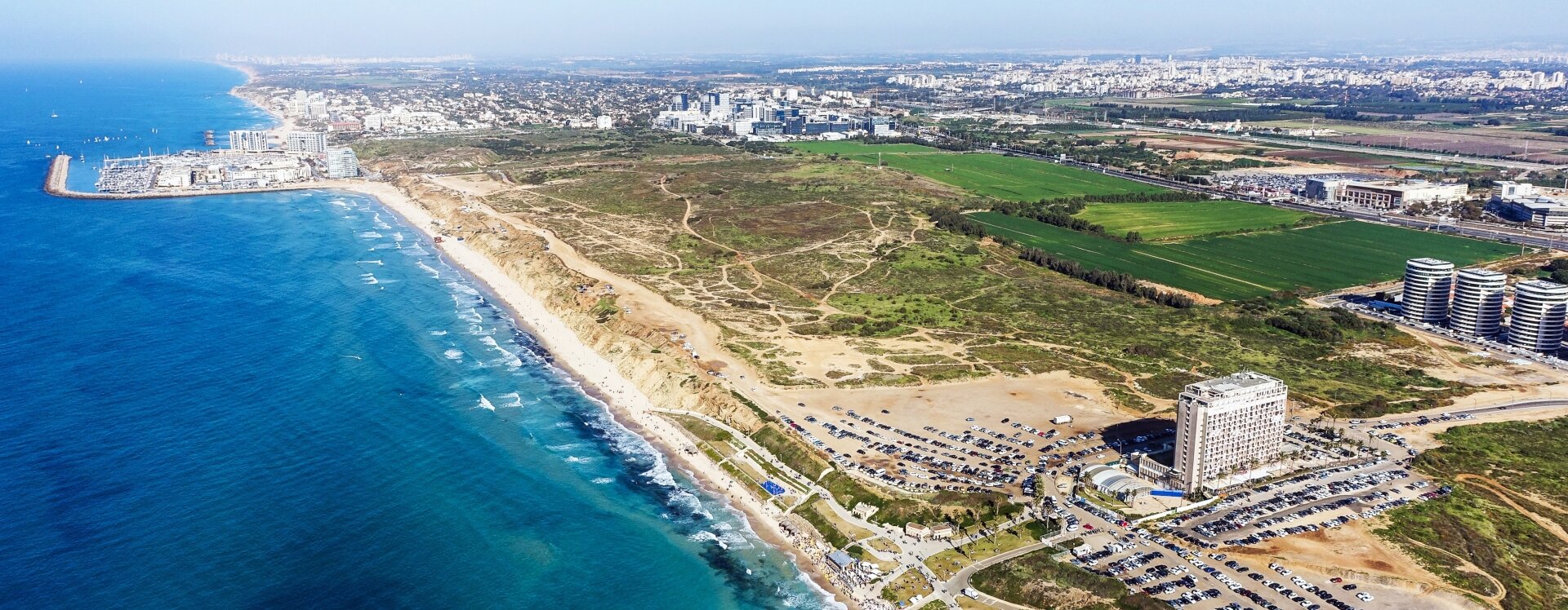 חוף התכלתבונים נדלן ישראל